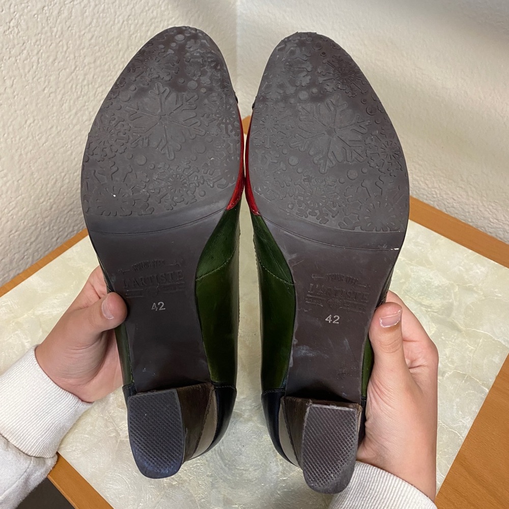 Multicolored Spring Step Heels - Picture 3 of 3